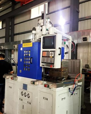 120T Double Slide Table Vertical Injection Molding Machine Untuk Produksi Volume Tinggi