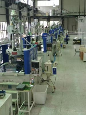 PP Dual Color Knife Handle Vertical Plastic Injection Molding Machine JTT-550 2V-3R