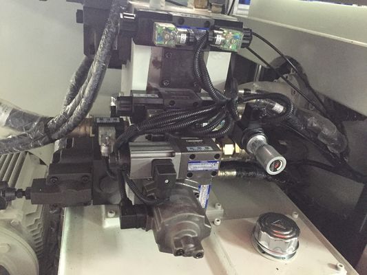 1 Ejektor JINTONG 120 Ton Mesin Injeksi Cetakan Injeksi vertikal