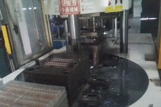 ABS Plastik diproses hidraulik 120 Ton Mesin Injeksi Molding Meja berputar vertikal
