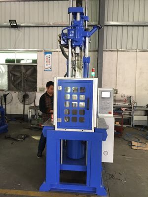 200MM Pembukaan Stroke 55T Hidrolik Vertikal Mesin Injeksi Cetakan Dengan 2 Meja Kerja