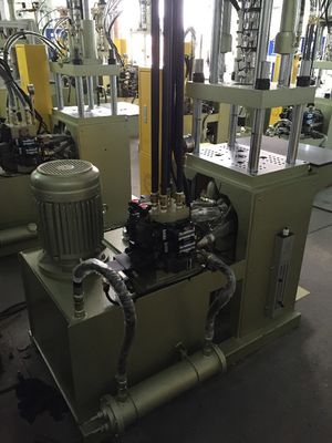 Bimetal Screw And Barrel Vertikal Plastik Mesin Injeksi Cetakan 45T