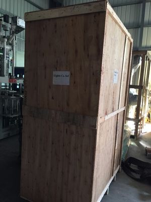 Mesin Cetakan Injeksi Presisi Tinggi 15 Ton Vertikal Untuk Konektor USB/MICRO