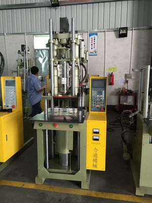 35T Plastik Vertikal Mesin Injeksi Cetakan Max Daylight 340/280mm Untuk Chip Otomatis